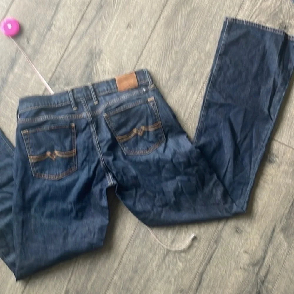 Lucky Brand jeans size 8 blue denim jeans
